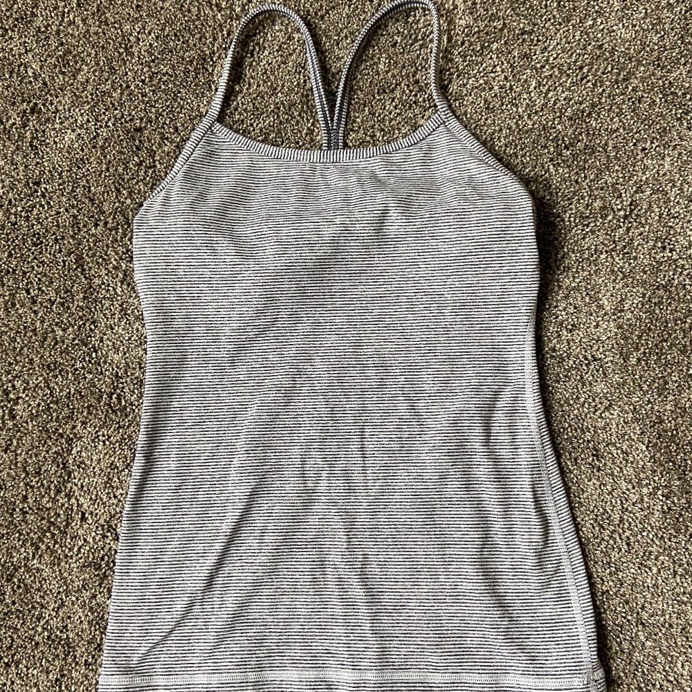Lululemon power Y tank size 6